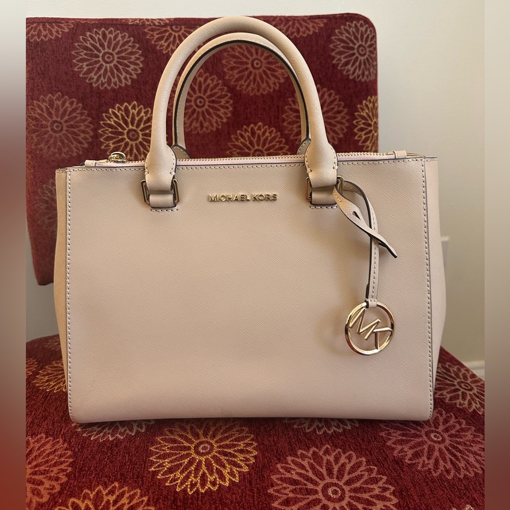 Michael Kors Kellen Satchel Medium